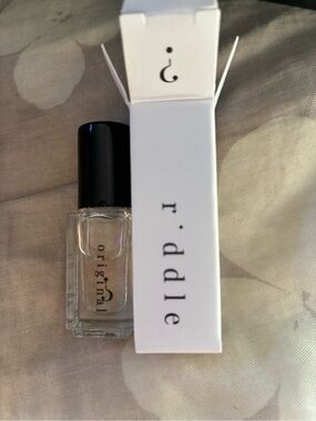 Riddle roll on Fragrance Oil 3ml in original exp 06/2027